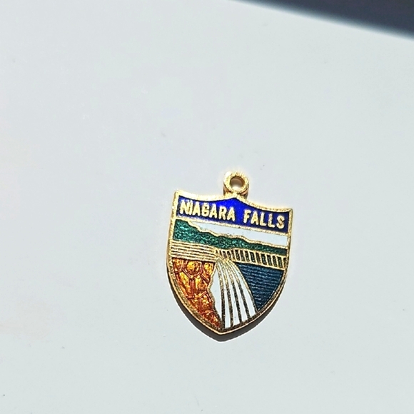 5 pc lot pendants assorted - Picture 6 of 9